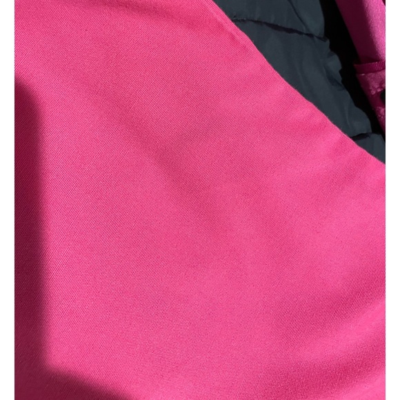 Red Panda Pink Scrub Top - Picture 4 of 4